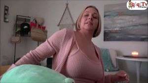 Anneme beni azdırdığını söyledim ve benimle yattı Porno izle